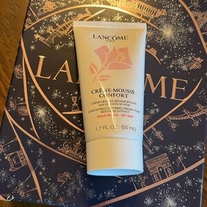 NWOT LANCÔME SKIN CARE BUNDLE